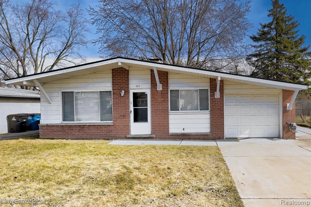 547 S Hawthorne Street, Westland, MI 48186 — Photo 2
