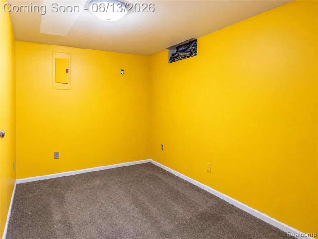 1442 Mariner Drive, Walled Lake, MI 48390 — Photo 34