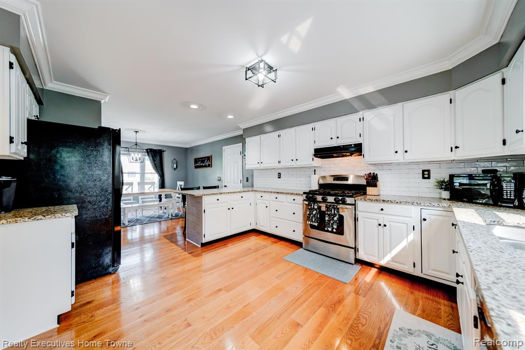 4238 FAIRWAY Drive, Fort Gratiot, MI 48059 — Photo 14