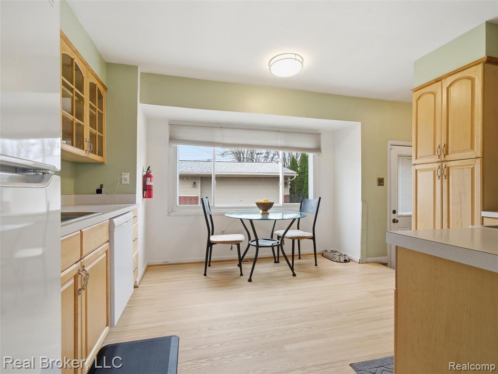 1584 Beaupre Avenue, Madison Heights, MI 48071 — Photo 14