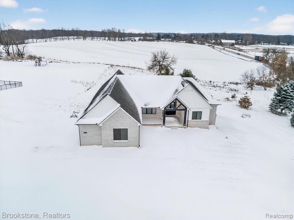 973 Highland View Lane, Metamora, MI 48455 — Photo 2