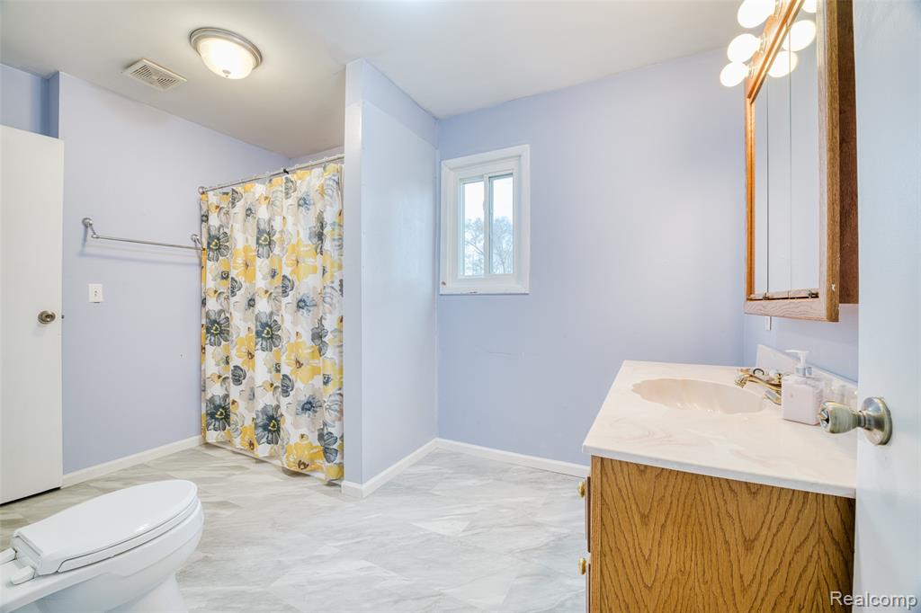 11388 Sunset Boulevard, Pinckney, MI 48169 — Photo 32