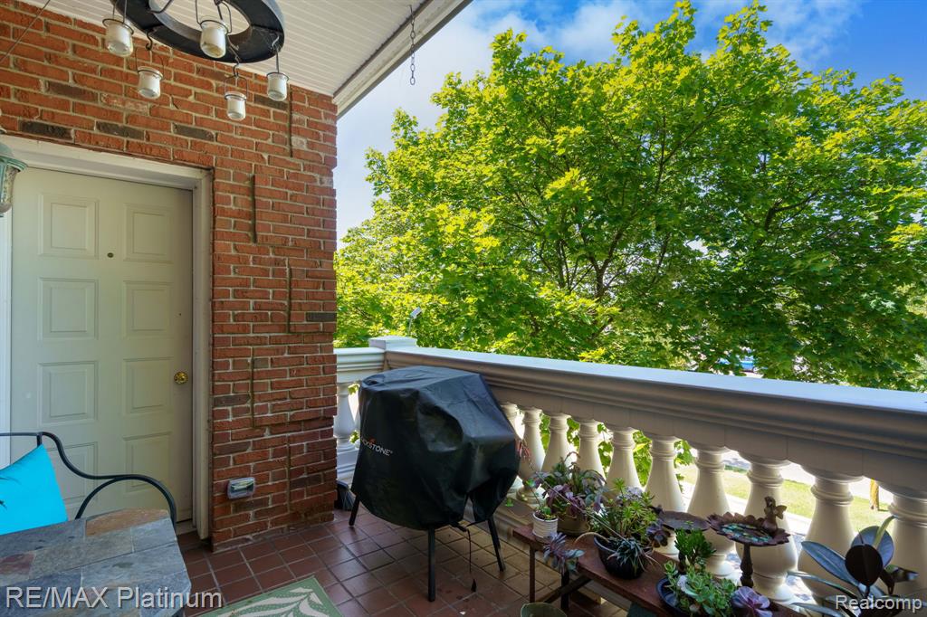 206 E Liberty Street, Milford, MI 48381 — Photo 8