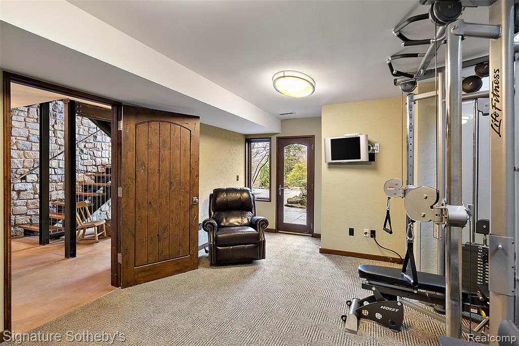 7357 LINDENMERE Drive, Bloomfield Hills, MI 48301 — Photo 53