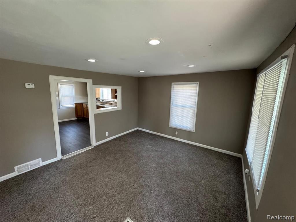 24025 CUNNINGHAM Avenue, Warren, MI 48091 — Photo 4
