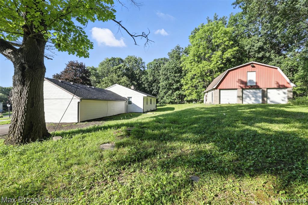 5561 Delmas Road, Clarkston, MI 48348 — Photo 50
