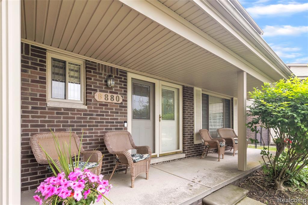 6880 Brookshire Drive, Canton, MI 48187 — Photo 5