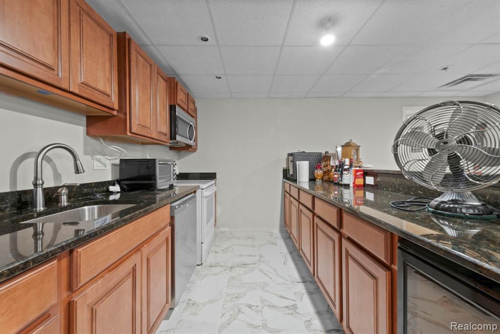 56555 Hartley Drive W, Shelby Twp, MI 48316 — Photo 58