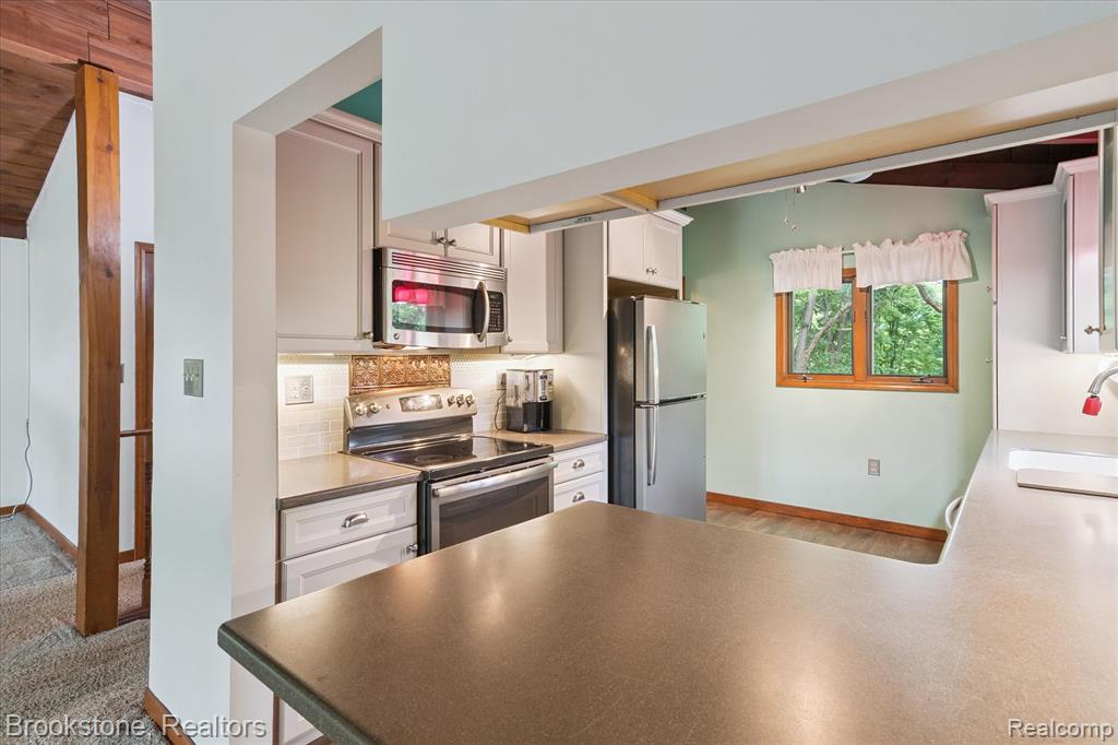 5142 Marvin Road, Clarkston, MI — Photo 18