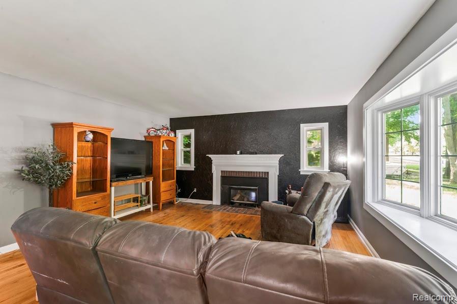 580 N Almont Avenue, Imlay City, MI 48444 — Photo 3