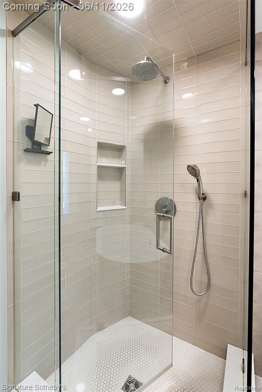 5748 Cherry Crest Drive, West Bloomfield, MI — Photo 26