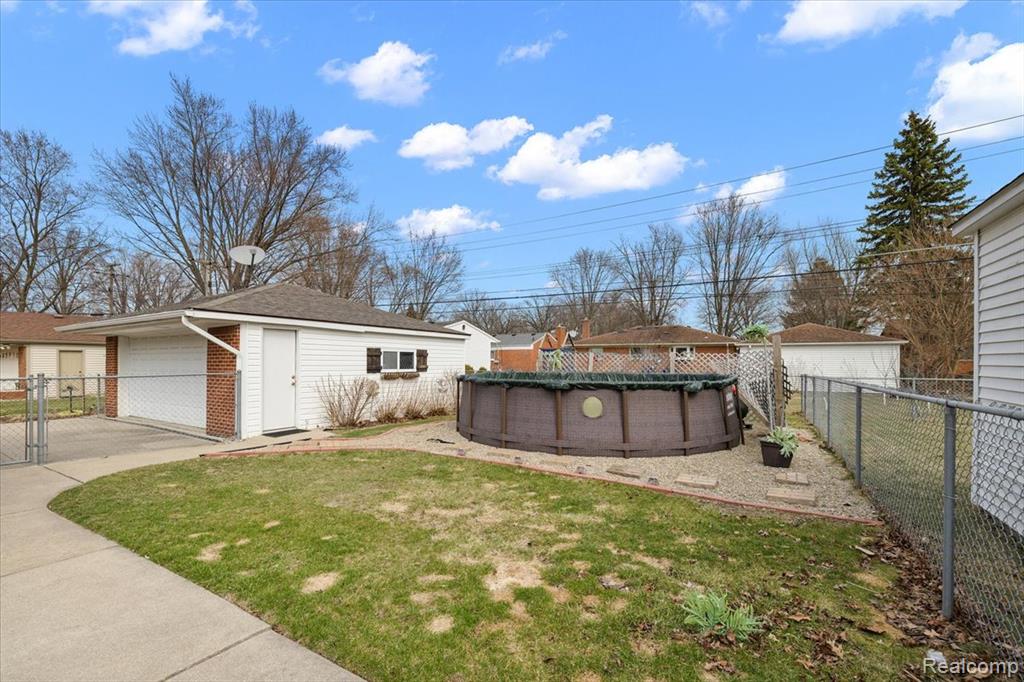 9364 Colorado Street, Livonia, MI 48150 — Photo 52