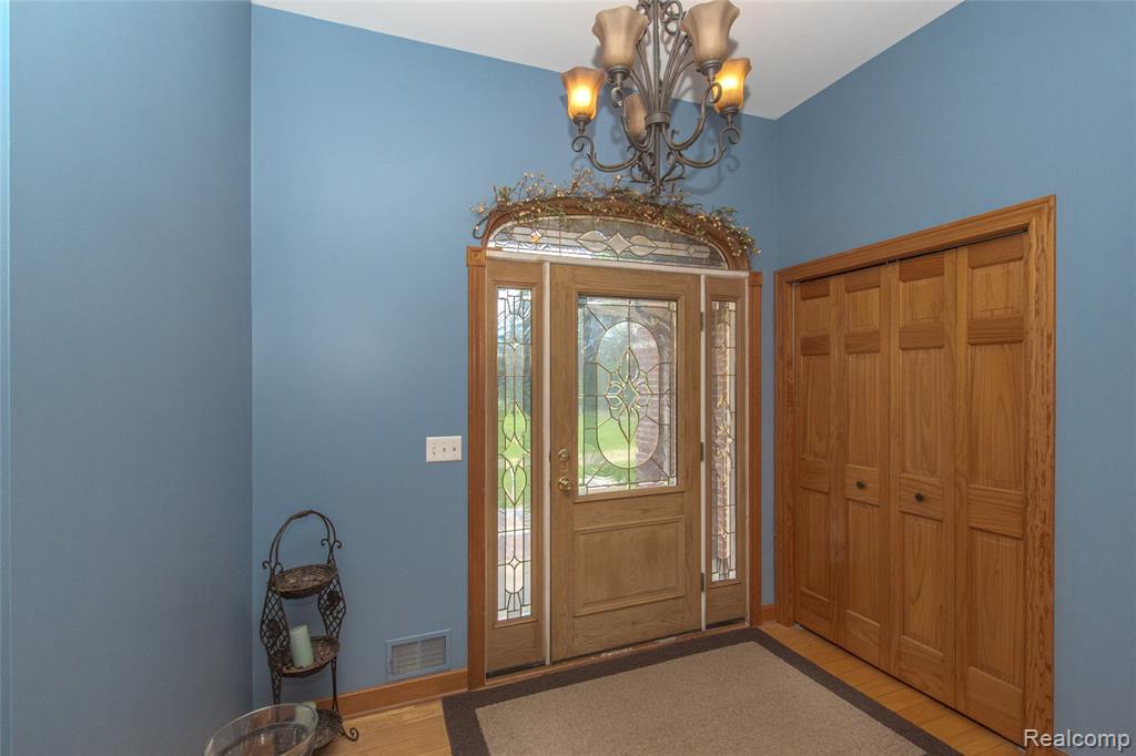 7893 Lantern Drive, Almont, MI 48003 — Photo 19