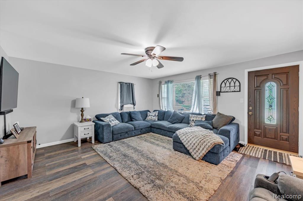 612 N BLACKS CORNERS Road, Imlay City, MI 48444 — Photo 9