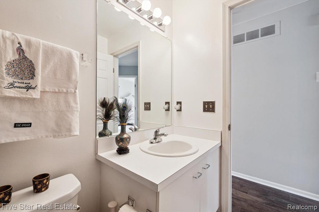 7295 SOMERBY, West Bloomfield, MI — Photo 32
