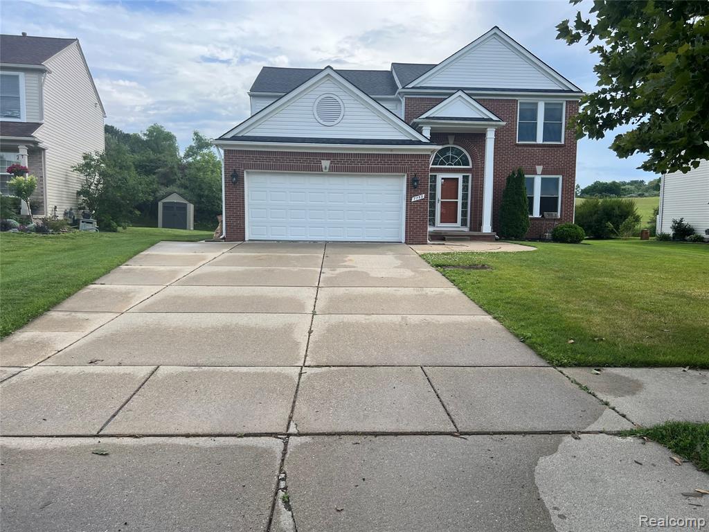 7753 Turrillium Lane, Waterford, MI 48327 — front exterior