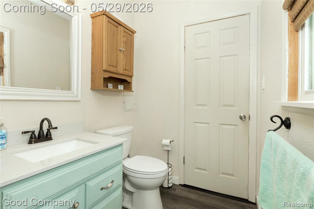 140 W Vesey Street, Petersburg, MI 49270 — Photo 17
