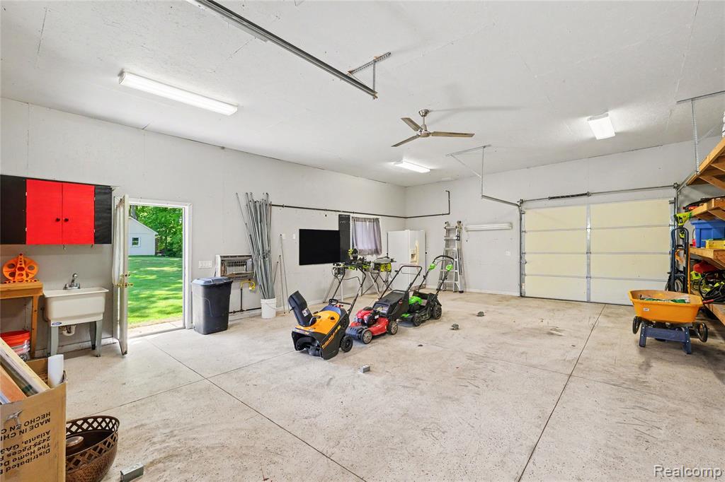 1281 Deer Creek Trail, Grand Blanc, MI 48439 — Photo 33
