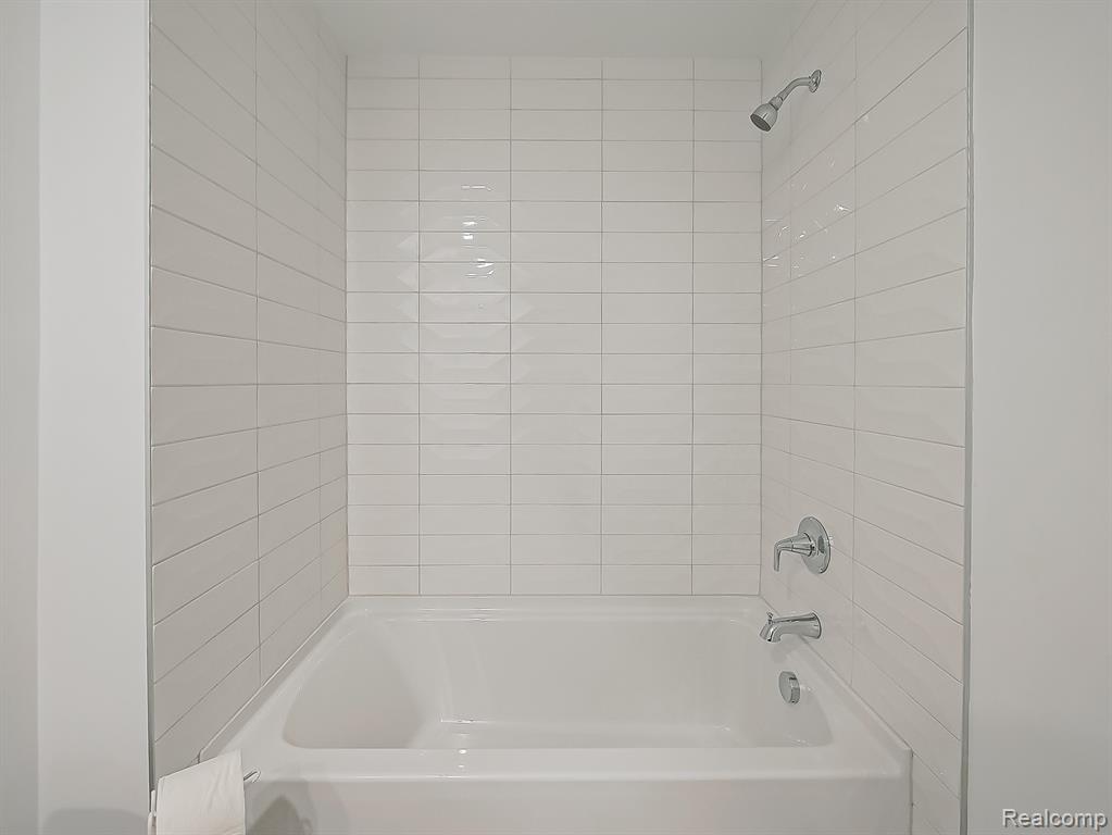 41503 Breck, Plymouth, MI 48170 — Photo 17