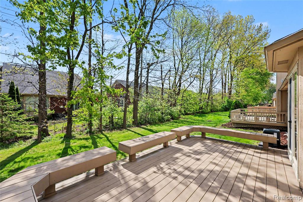 41302 Fortuna Drive E, Clinton Twp, MI 48038 — Photo 28