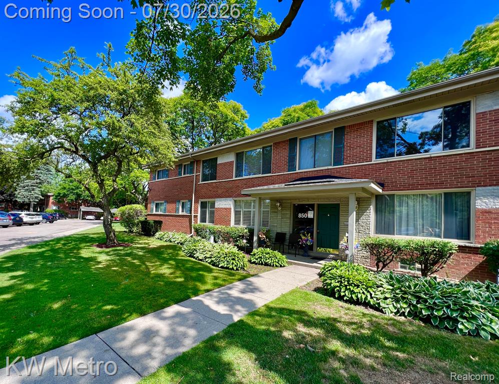 850 N ADAMS Road, 6, Birmingham, MI 48009