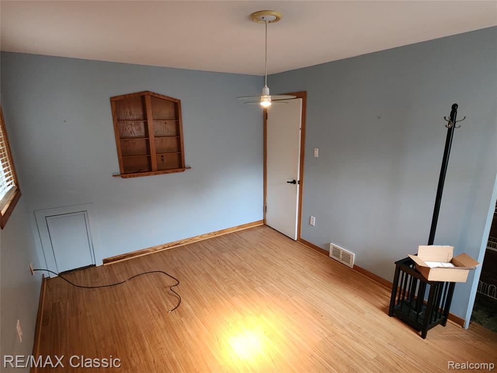 6388 Hermana Road, West Bloomfield, MI 48324 — Photo 13