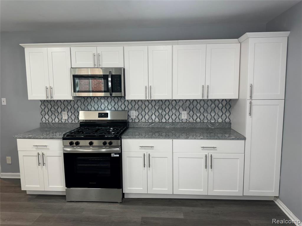 5085 Grayton Street, Detroit, MI 48224 — Photo 5