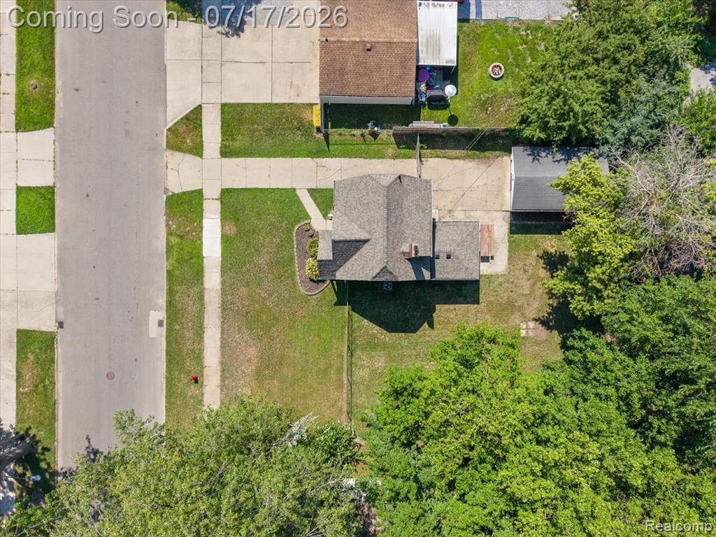 676 W Coy Avenue, Hazel Park, MI 48030 — Photo 25