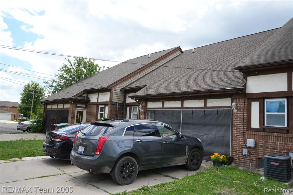 6426 Chase Road, Dearborn, MI 48126 — Photo 34