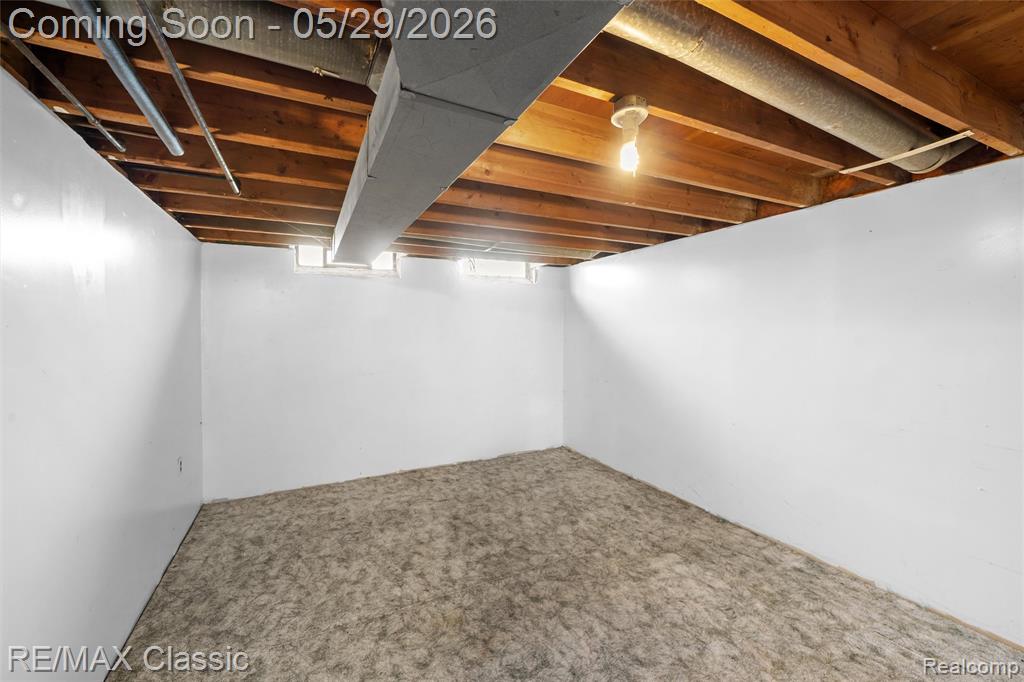15586 Oakbrook Street, Romulus, MI 48174 — Photo 35