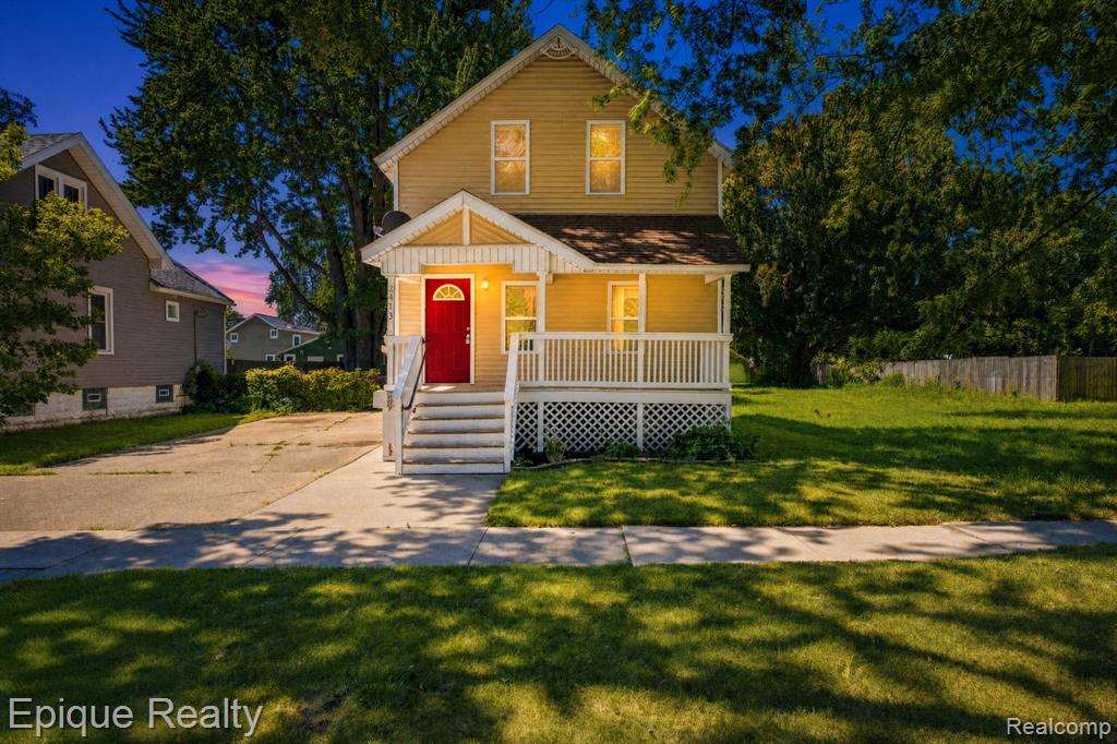 2413 Walnut Street, Port Huron, MI 48060