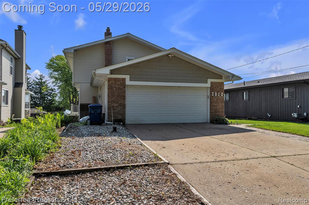 3812 Maiden Street, Waterford, MI 48329 — Photo 2