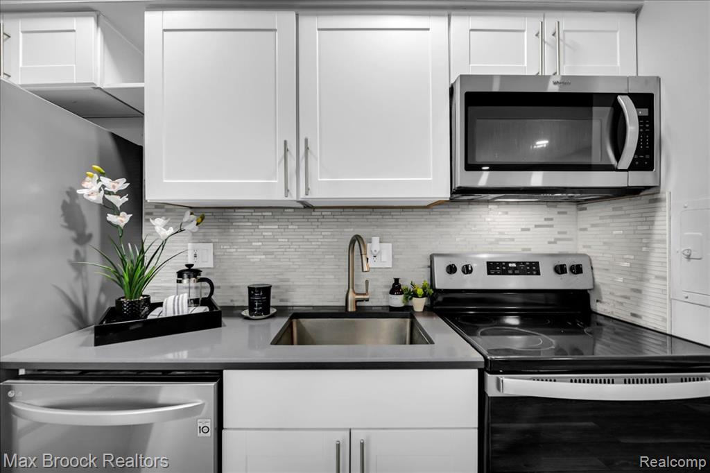 8200 E Jefferson Avenue, 1901, Detroit, MI 48214 — Photo 9