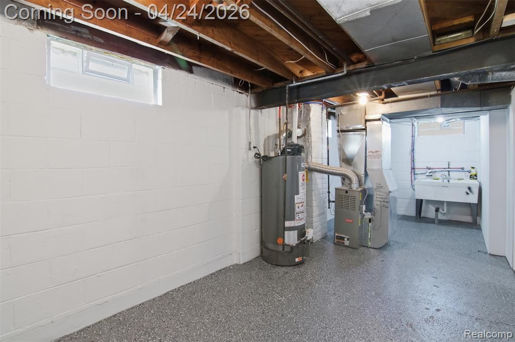 22063 Brittany Avenue, Eastpointe, MI 48021 — Photo 35