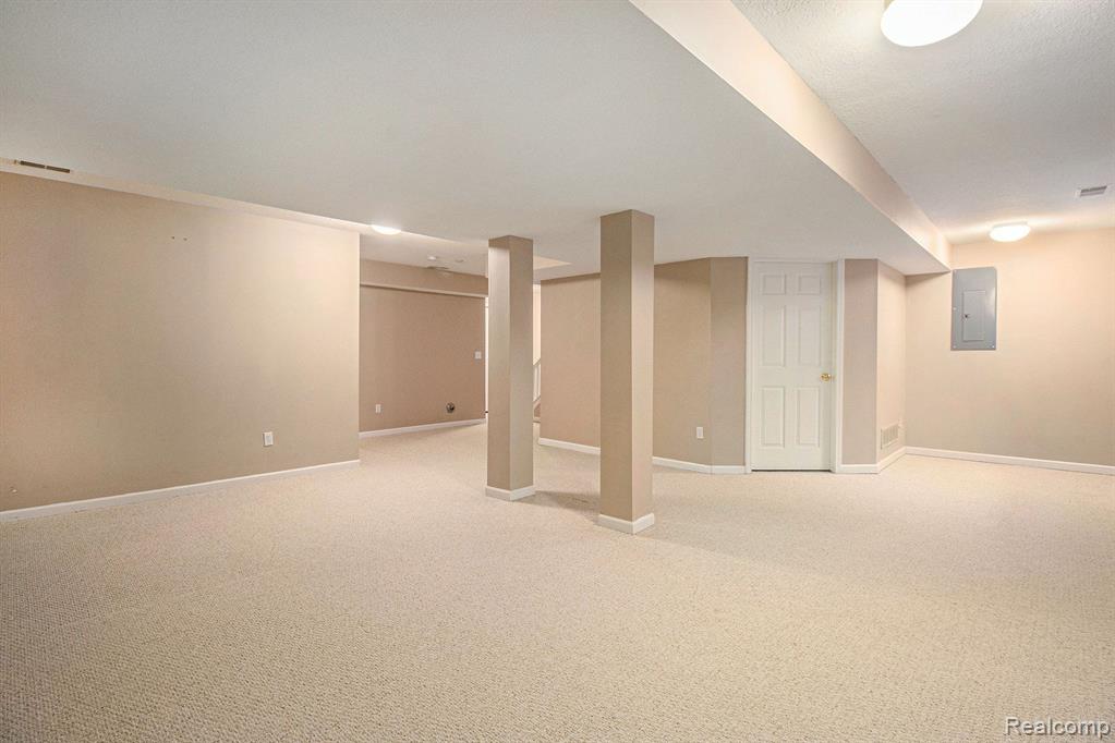 5535 GALLERY PARK Drive, Ann Arbor, MI 48103 — Photo 25