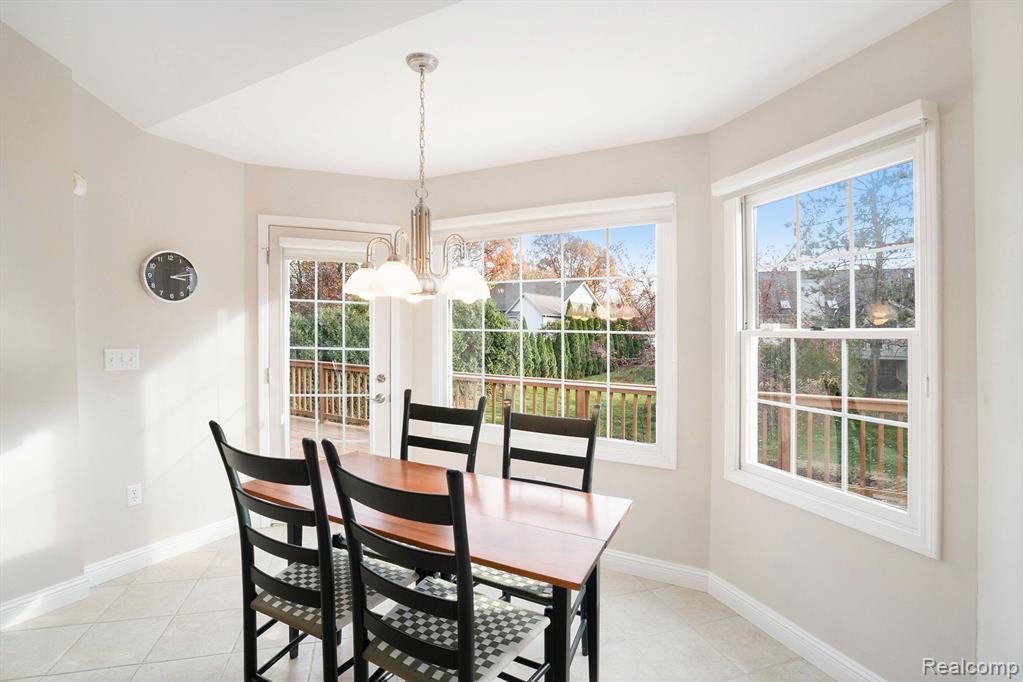 4019 Pine Ridge Court, Fenton, MI 48430 — Photo 12