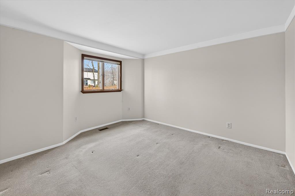 751 Norchester Street, South Lyon, MI 48178 — Photo 13