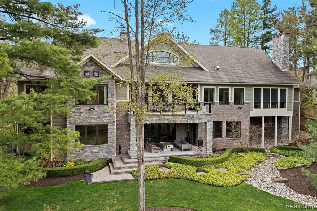 5744 WYNDAM Lane, Brighton, MI 48116 — Photo 38