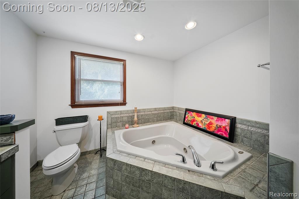 7929 Siding Court, Grosse Ile, MI 48138 — Photo 36