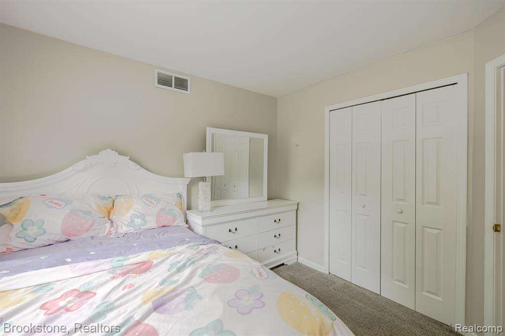 5039 Auker Drive, Grand Blanc, MI 48507 — Photo 23
