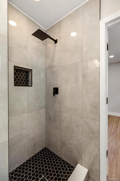 8134 LOCHDALE Street, Dearborn Heights, MI 48127 — Photo 24