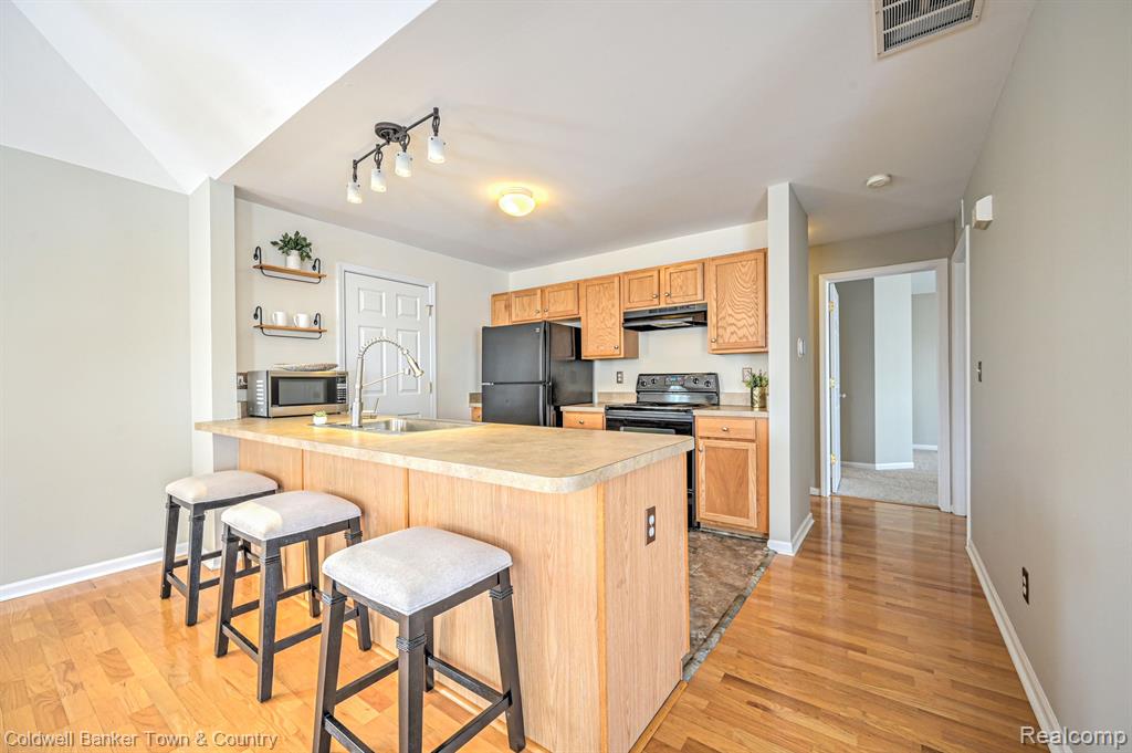 3364 KNEELAND Circle, Howell, MI 48843 — Photo 16