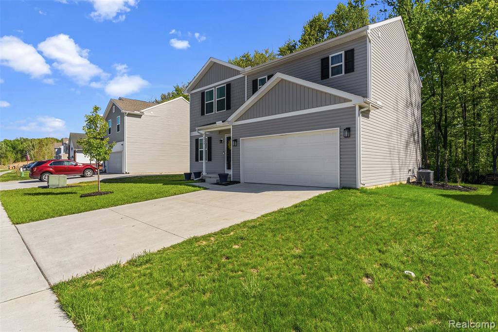 6048 Burton Estates Drive, Burton, MI 48519 — Photo 3