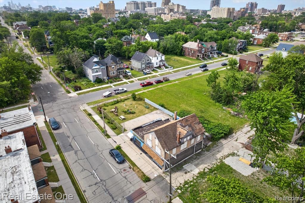 8415 Brush Street, Detroit, MI 48202 — Photo 35