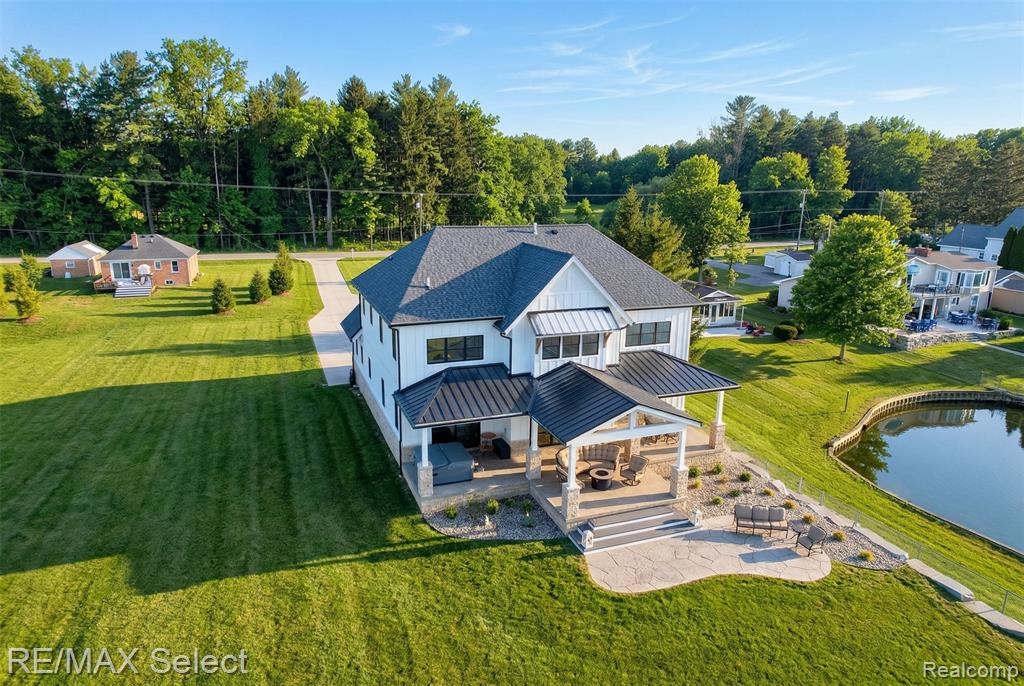 2208 Grove Park Road, Fenton, MI, 48430