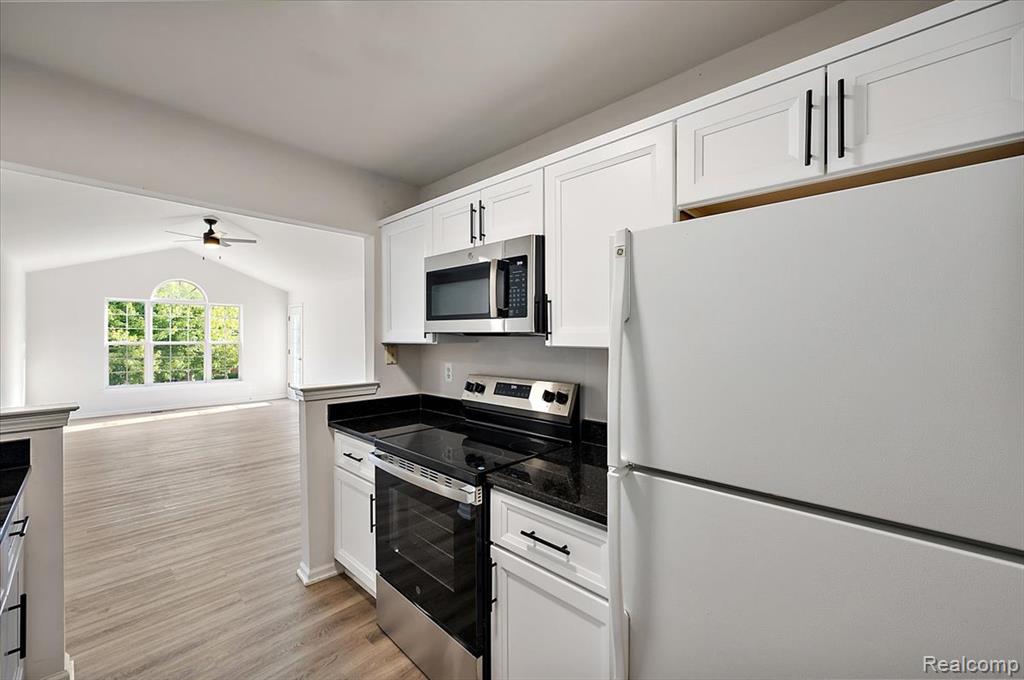 56150 Chesapeake Trail, Shelby Twp, MI 48316 — Photo 18