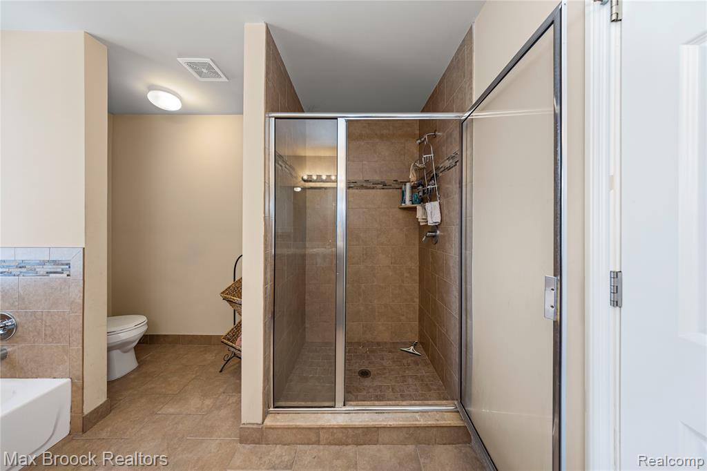 5142 Trailwood Lane, Warren, MI 48092 — Photo 21