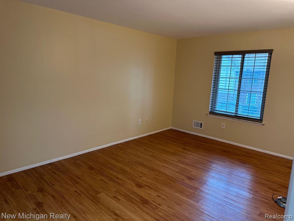 30208 SOUTHFIELD Road, 221, Southfield, MI 48076 — Photo 11