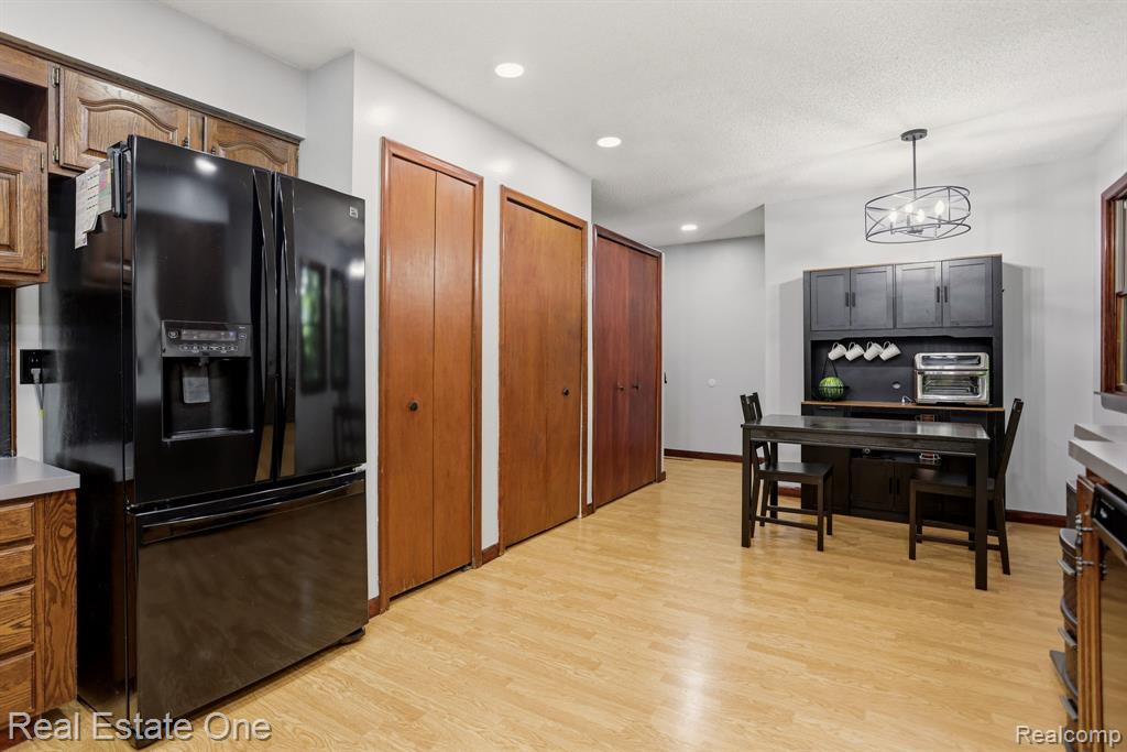 6218 Sturgeon Creek Pkwy, Midland, MI 48640 — Photo 10