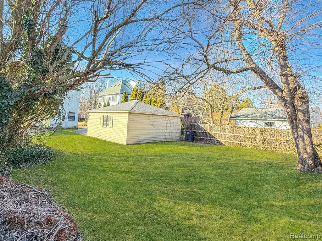 768 Washington Road, Grosse Pointe, MI 48230 — Photo 41